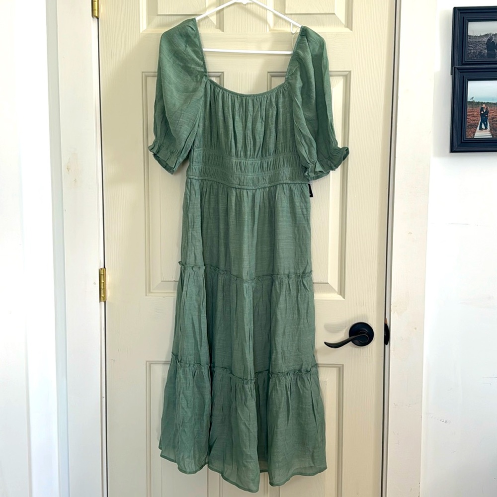 Green Dress with Puff Sleeves